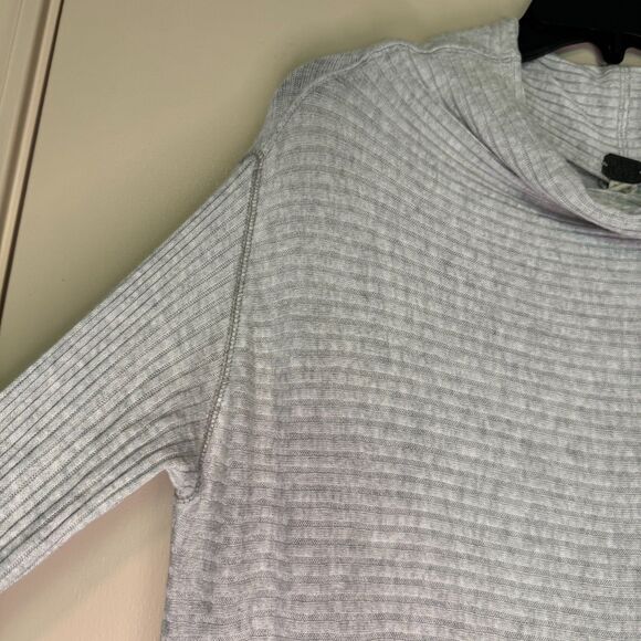 WE THE FREE PEOPLE women's size medium M Lover Split back ribbed oversized top - Picture 5 of 14